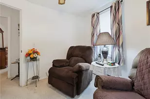 19 Louise Dr, West Warwick, RI 02893 - Photo 16