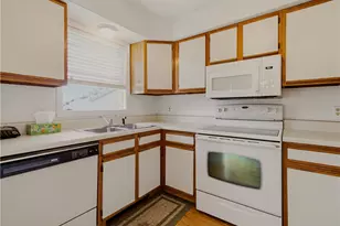 424 North Ln, Bristol, RI 02809 - Photo 14