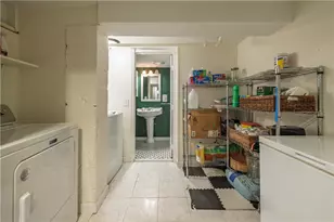 52 Forbes St, Providence, RI 02908 - Photo 32