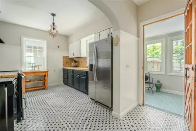 52 Forbes Street, Providence, RI 02908 - Photo 12
