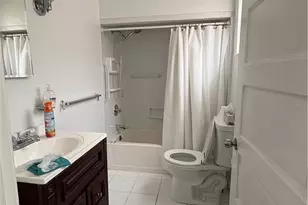 46 Humboldt Ave, Pawtucket, RI 02860 - Photo 4