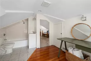 229 6th St, Providence, RI 02906 - Photo 34