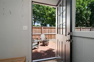 229 6th St, Providence, RI 02906 - Photo 26