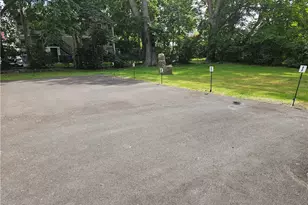 49 Merton Rd, Newport, RI 02840 - Photo 38