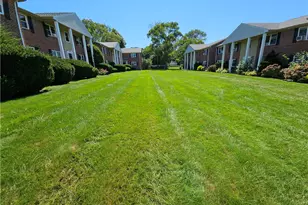 70 Carroll Ave, Newport, RI 02840 - Photo 38