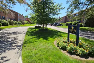70 Carroll Ave, Newport, RI 02840 - Photo 2
