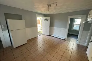 137 Ethan St, Providence, RI 02909 - Photo 4