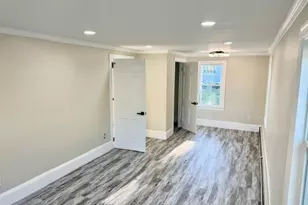 49 Metropolitan Park Dr, East Providence, RI 02915 - Photo 8