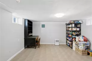 94 Francis Ave, Pawtucket, RI 02860 - Photo 34