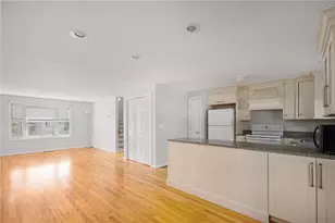 25 Miles Ave, Providence, RI 02906 - Photo 8