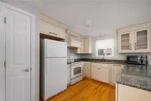 25 Miles Ave, Providence, RI 02906 - Photo 6