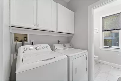 27 Saratoga Avenue, Westerly, RI 02891 - Photo 18