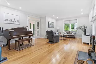 27 Saratoga Ave, Westerly, RI 02891 - Photo 12