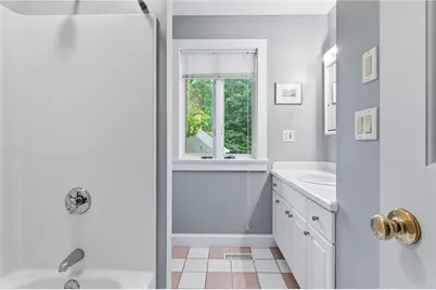 27 Saratoga Avenue, Westerly, RI 02891 - Photo 40