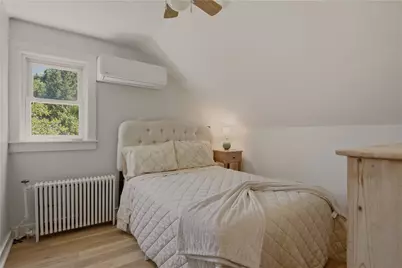 129 Connection Street, Newport, RI 02840 - Photo 36