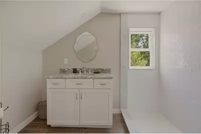 129 Connection Street, Newport, RI 02840 - Photo 40