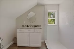 129 Connection St, Newport, RI 02840 - Photo 40