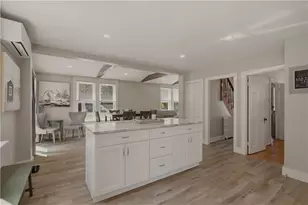129 Connection St, Newport, RI 02840 - Photo 12