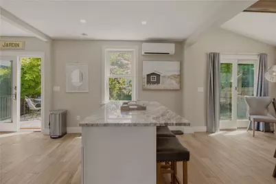 129 Connection Street, Newport, RI 02840 - Photo 4