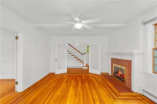 4 Grandview Ave, Lincoln, RI 02865 - Photo 10