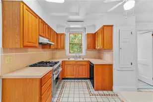 4 Grandview Ave, Lincoln, RI 02865 - Photo 16