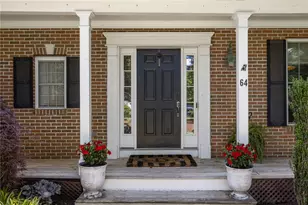 64 Fieldstone Ln, North Kingstown, RI 02874 - Photo 4