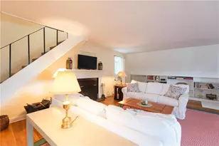 2 Red Cross Terrace, Newport, RI 02840 - Photo 4