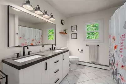 22 Kinnicutt Avenue, Warren, RI 02885 - Photo 16