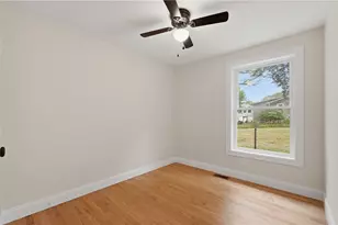 76 Beverly Rd, East Providence, RI 02915 - Photo 22