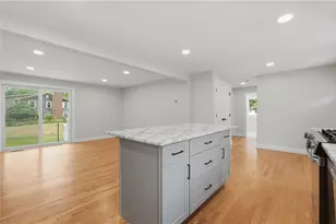 76 Beverly Rd, East Providence, RI 02915 - Photo 28