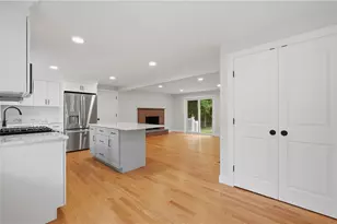 76 Beverly Rd, East Providence, RI 02915 - Photo 4