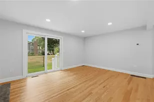 76 Beverly Rd, East Providence, RI 02915 - Photo 30