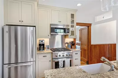 8 Bush Street, Newport, RI 02840 - Photo 18