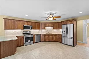 125 West Rd, Cumberland, RI 02864 - Photo 4