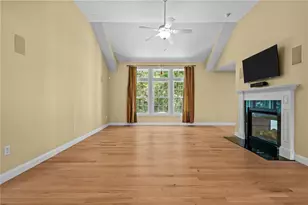 125 West Rd, Cumberland, RI 02864 - Photo 12