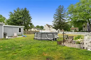 29 Burt St, Warwick, RI 02886 - Photo 36