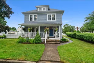 29 Burt St, Warwick, RI 02886 - Photo 6