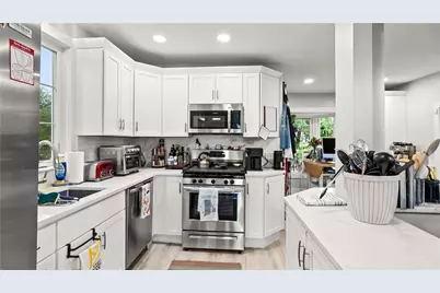 29 Burt Street, Warwick, RI 02886 - Photo 22