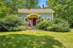 366 Abbott Valley Run Rd, Cumberland, RI 02864 - Photo 8