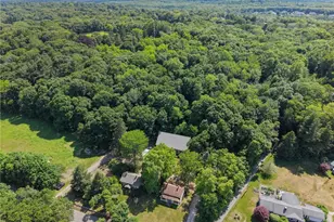 366 Abbott Valley Run Rd, Cumberland, RI 02864 - Photo 4