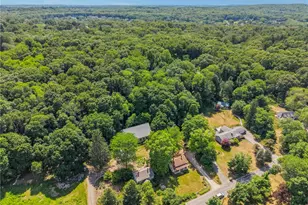 366 Abbott Valley Run Rd, Cumberland, RI 02864 - Photo 2
