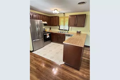 35 Sycamore Drive, Cranston, RI 02921 - Photo 6