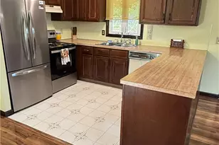 35 Sycamore Dr, Cranston, RI 02921 - Photo 6