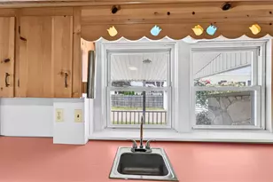 40 Cleveland St, West Warwick, RI 02893 - Photo 22