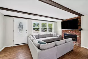 40 Cleveland St, West Warwick, RI 02893 - Photo 4