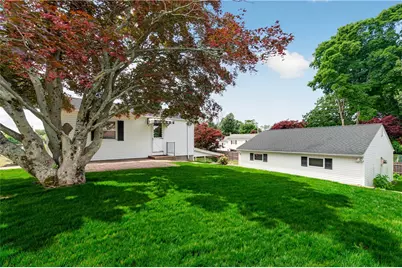 40 Cleveland Street, West Warwick, RI 02893 - Photo 32