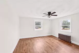 40 Cleveland St, West Warwick, RI 02893 - Photo 12
