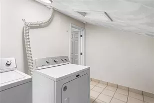 569 Smithfield Rd, North Providence, RI 02904 - Photo 18