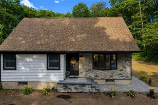 380 Brayton Rd, Tiverton, RI 02878 - Photo 2