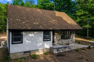 380 Brayton Rd, Tiverton, RI 02878 - Photo 4
